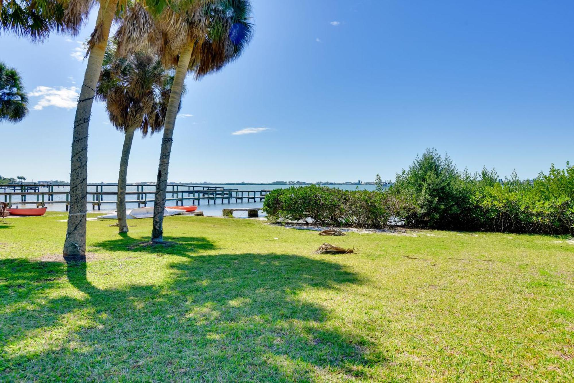 Coastal Oasis With Shared Pool, 2 Mi To Beach! Englewood Buitenkant foto
