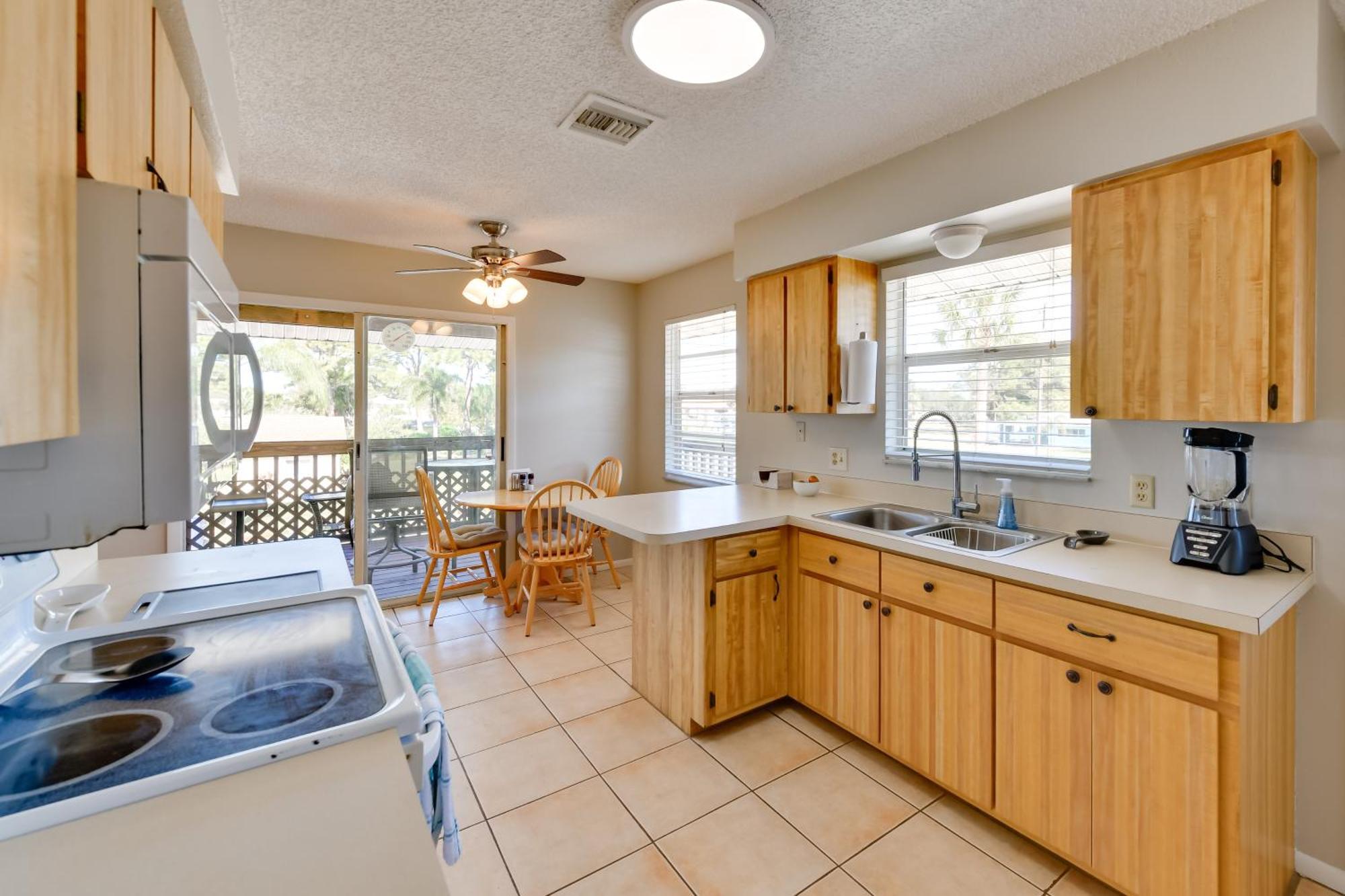 Coastal Oasis With Shared Pool, 2 Mi To Beach! Englewood Buitenkant foto